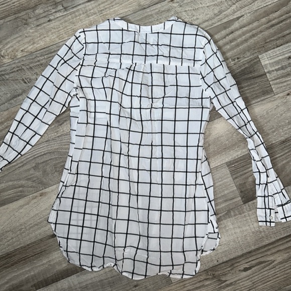 Old navy Tunic - Picture 3 of 3